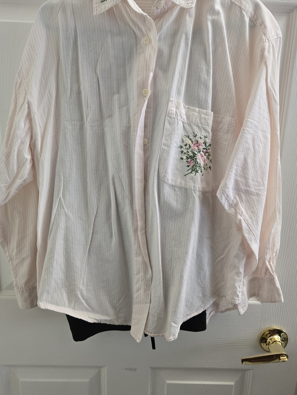 Men's Light Pink Button-Up Shirt Jacket with Embroidered Pocket